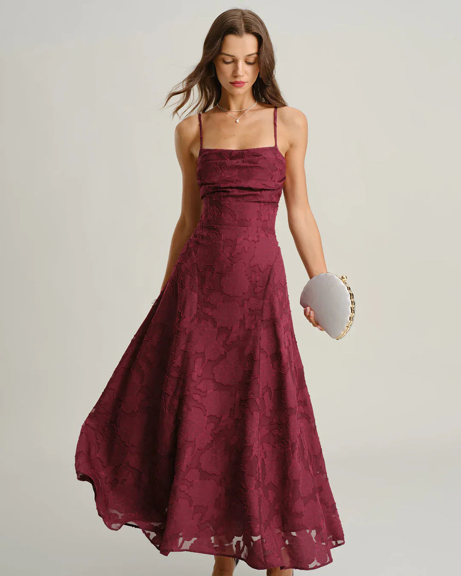 Valeria | Vestido largo lencero en rojo vino